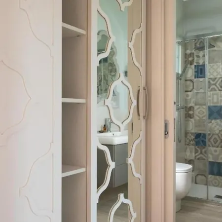 Apartment In Les Sables Noirs Vulcano (Isola)